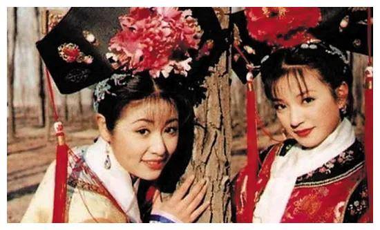 林心如与赵薇的恩怨：林心如曾利用巫蛊之术扎小人诅咒赵薇