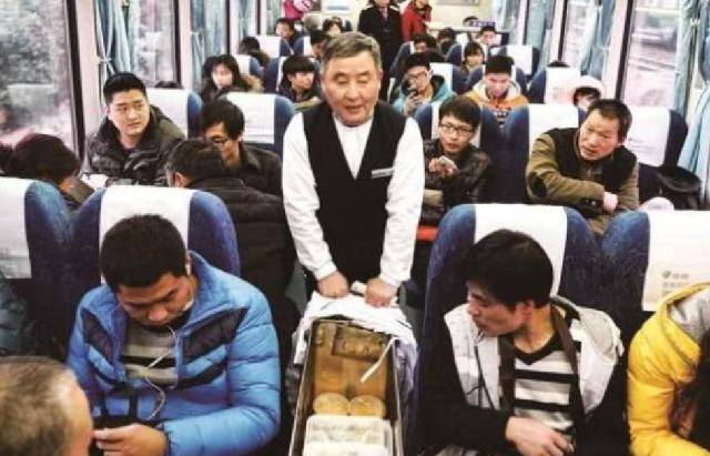 火车上乘客几千人<strong></p>
<p>跌停竞价为何卖不出股票</strong>，为何卖不掉几十份盒饭？内行道出其中“猫腻”