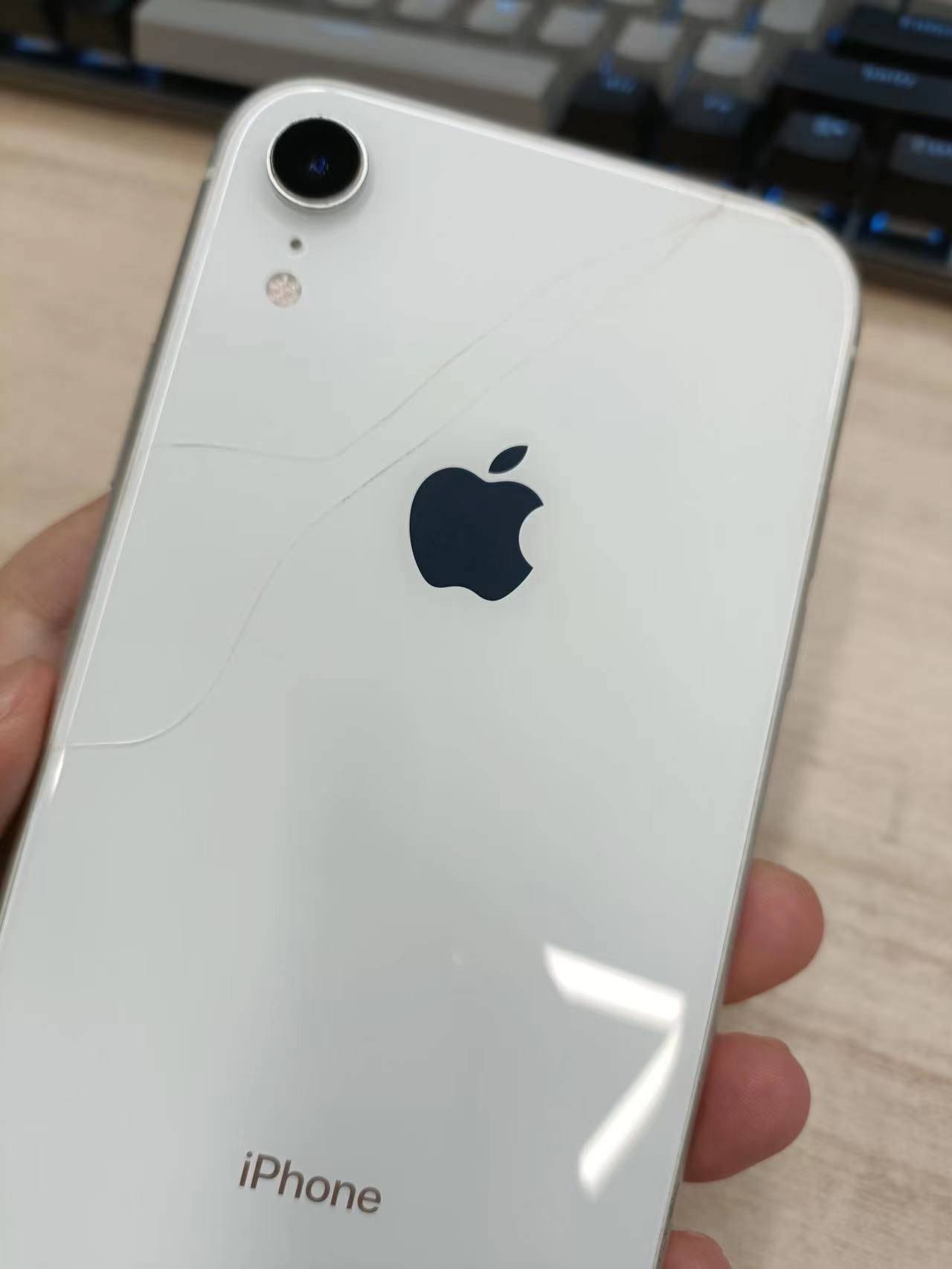 买新手机后如何保护<strong></p>
<p>股票涨停后如何买</strong>？这一招比带壳更有用