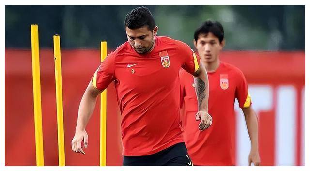 突发!陈戌源被抓第9天,两大归化退籍：投8亿人民币<strong></p>
<p>火币手续费</strong>，手续费250元