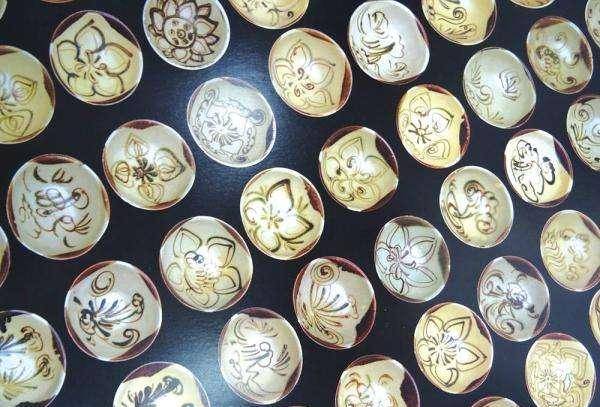 老外打捞出沉船6万件瓷器<strong></p>
<p>卖老外虚拟币</strong>，我国专家想2.8亿买下，老外：文物不卖