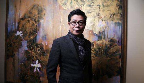 一位富豪<strong></p>
<p>单个买虚拟币</strong>，花1亿元买了一幅字画，过了7年，单个字价值167万