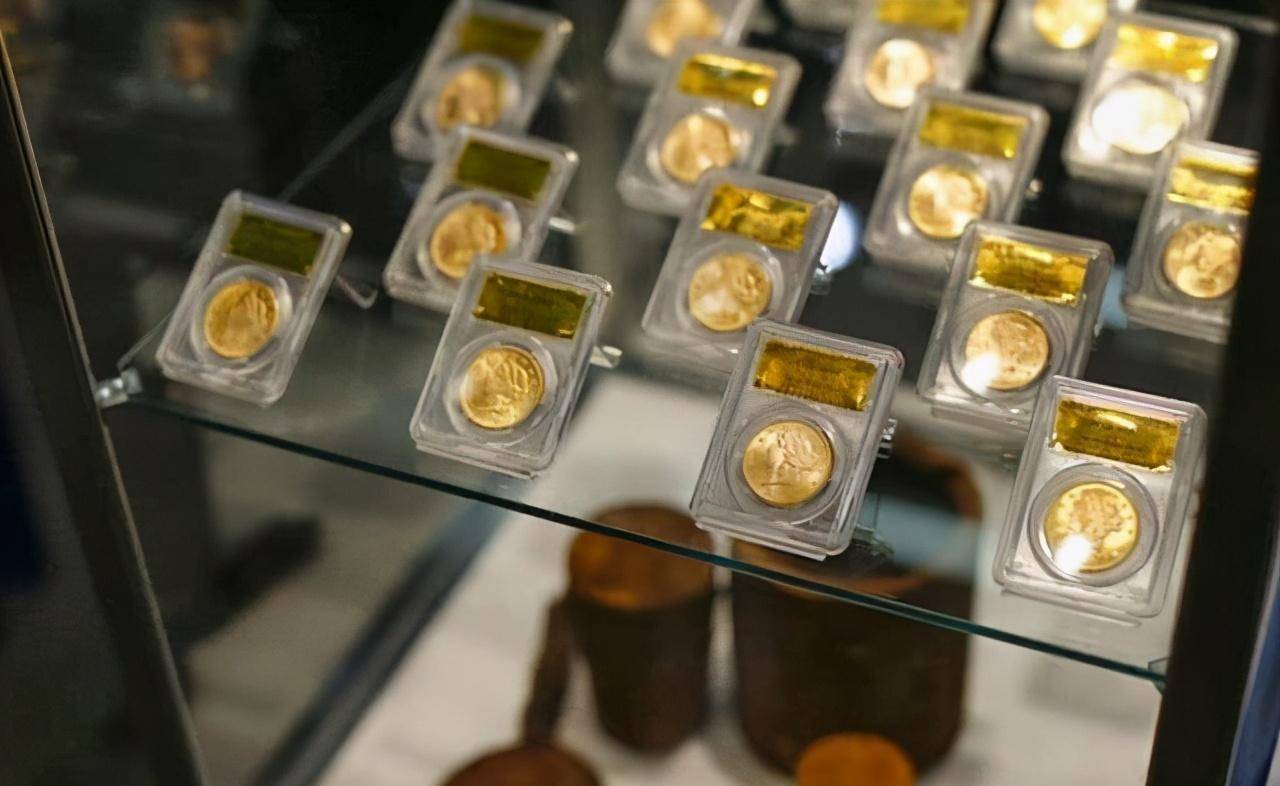 美国幸运的夫妇：挖到了美国史上极大的金币宝藏<strong></p>
<p>虚拟币挖金币</strong>，隐姓埋名至今