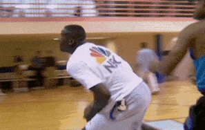 搞笑gif图片笑话段子：结婚前<strong></p>
<p>各虚拟币图片</strong>，我和一好友在同一小区各了一套房