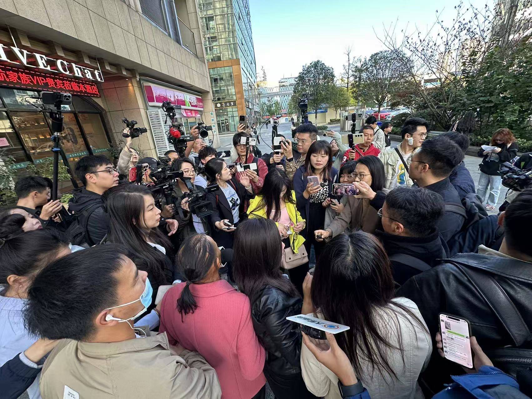 死刑！余华英拐卖儿童案重审宣判<strong></p>
<p>虚拟币黑钱</strong>，其当庭表示上诉