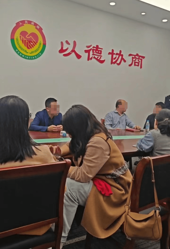 苏州知名艺术培训机构宣布破产<strong></p>
<p>股转虚拟币</strong>,老板下跪称“绝不跑路”,事发前安排活动消耗课时费