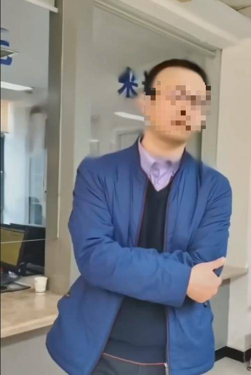 规划局副局长跳窗逃离<strong></p>
<p>虚拟币GA</strong>，被堵4小时不能怪群众