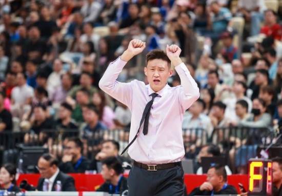 周鹏：可能自己不太合适当主教练 现实给了<strong></p>
<p>虚拟币GA</strong>我一巴掌