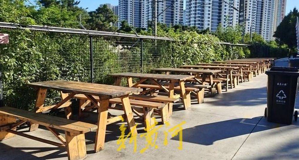 秦皇岛一网红夜市被指违规占用规划绿地却经营4年之久<strong></p>
<p>虚拟币取钱</strong>，当地回应：无审批手续 | 刚调查