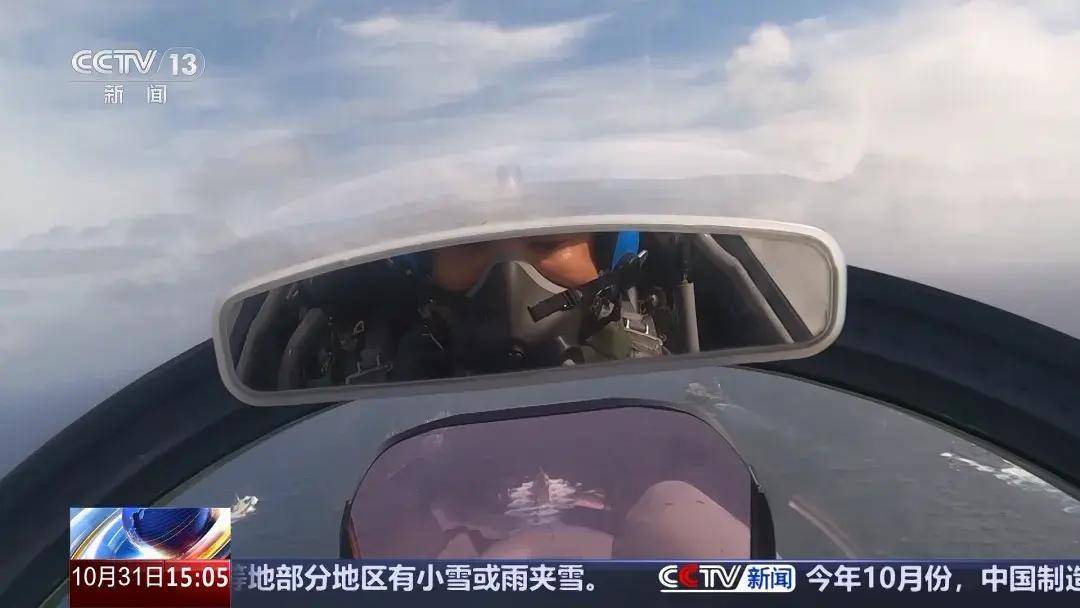 中国首个双航母战斗群横空出世<strong></p>
<p>虚拟币人民</strong>！歼-15B/D居然悄悄装备这么多了？
