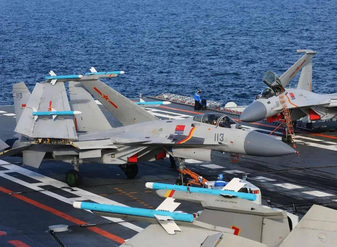 中国首个双航母战斗群横空出世<strong></p>
<p>虚拟币人民</strong>！歼-15B/D居然悄悄装备这么多了？