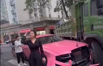 撞上劳斯莱斯的货车只有100万保险<strong></p>
<p>跑分虚拟币</strong>，被撞车主回应