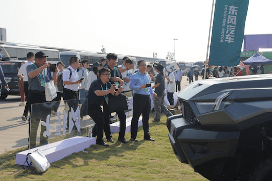 东风猛士科技亮相第十五届珠海航展