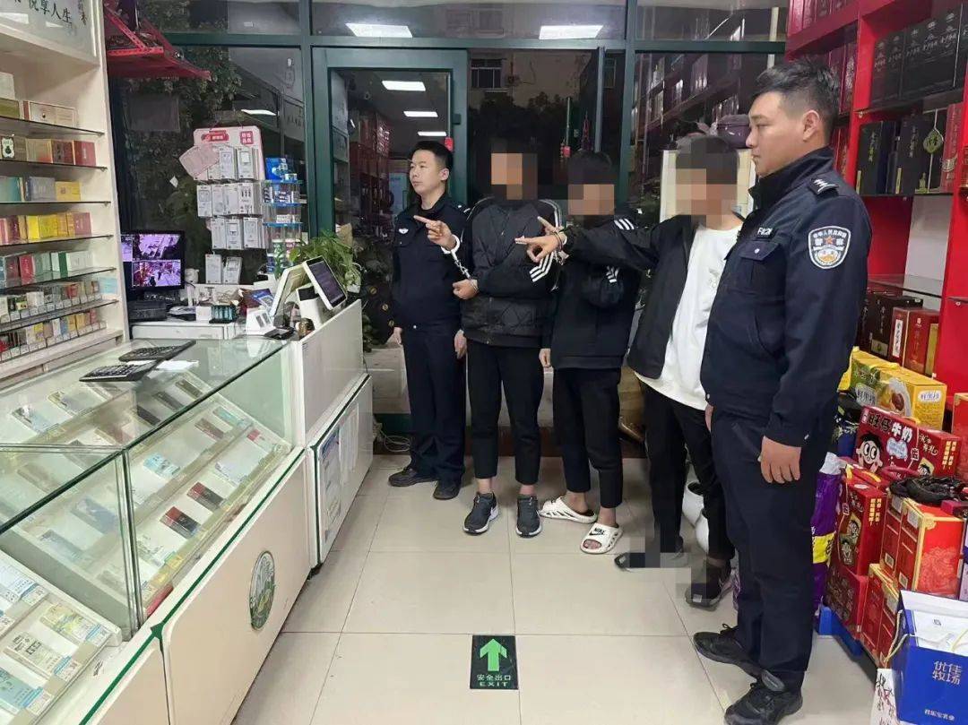 2分钟“扫荡”一家店<strong></p>
<p>马币虚拟</strong>！山东菏泽警方抓获一盗窃团伙