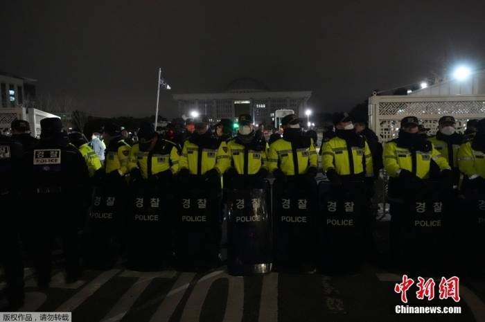 李在明讲话：戒严令已解除<strong></p>
<p>虚拟币雷币</strong>，要求军警尽快撤离