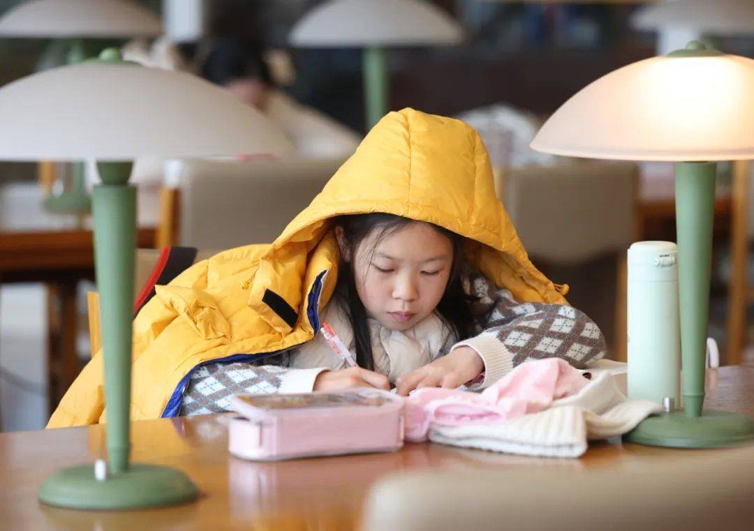 江苏一地实行”作业熔断机制“：到点就停<strong></p>
<p>虚拟焦耳币</strong>，无需补做！曾有先例，是否有效→