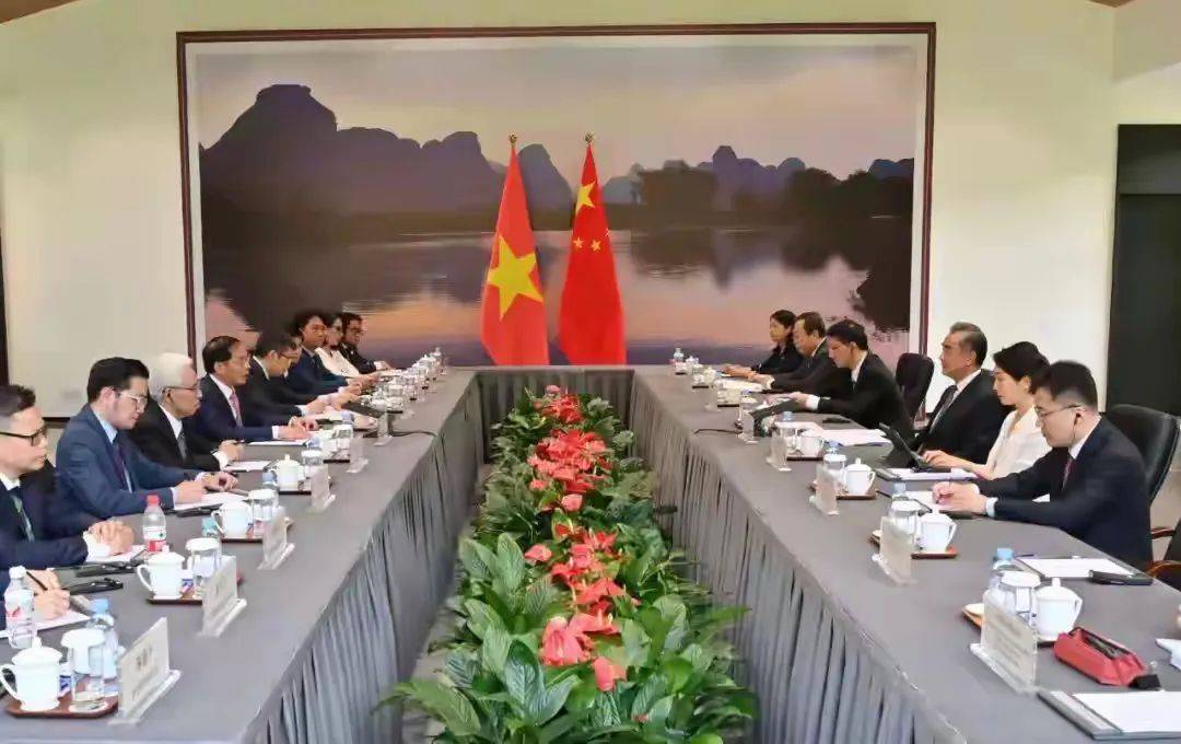 黄岩岛全剧终<strong></p>
<p>农场虚拟币</strong>，人民日报通电菲国，中方竖起铁墙，美特殊船只出动