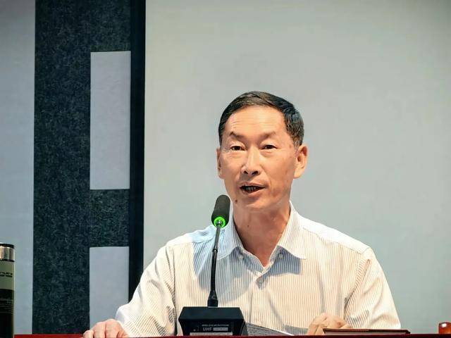 昨天还在开会<strong></p>
<p>jb虚拟币</strong>，施春明今晚被查