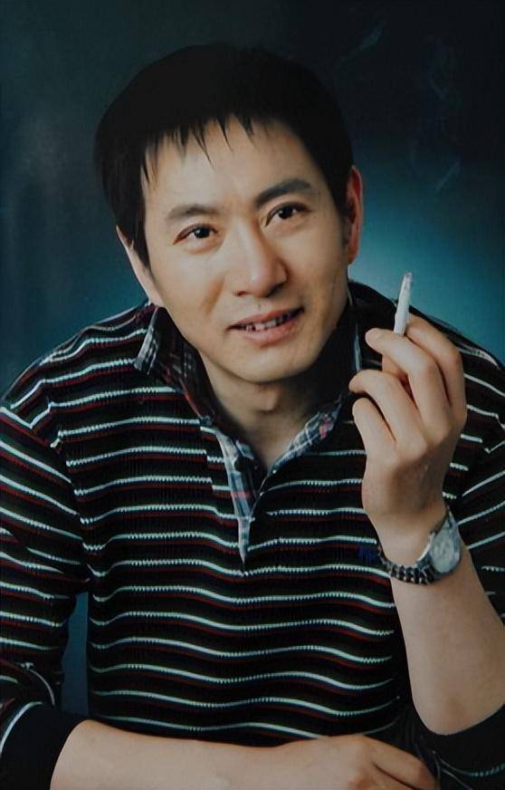 “坏人专业户”姚刚：一生无妻无子<strong></p>
<p>炒币虚拟盘</strong>，如今53岁在千万豪宅一个人住