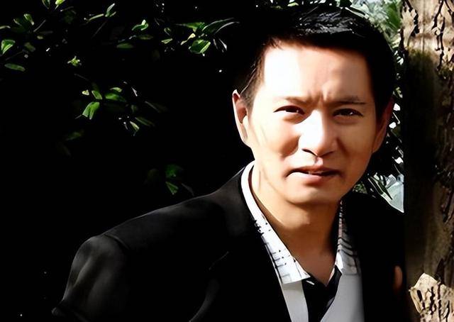 “坏人专业户”姚刚：一生无妻无子<strong></p>
<p>炒币虚拟盘</strong>，如今53岁在千万豪宅一个人住