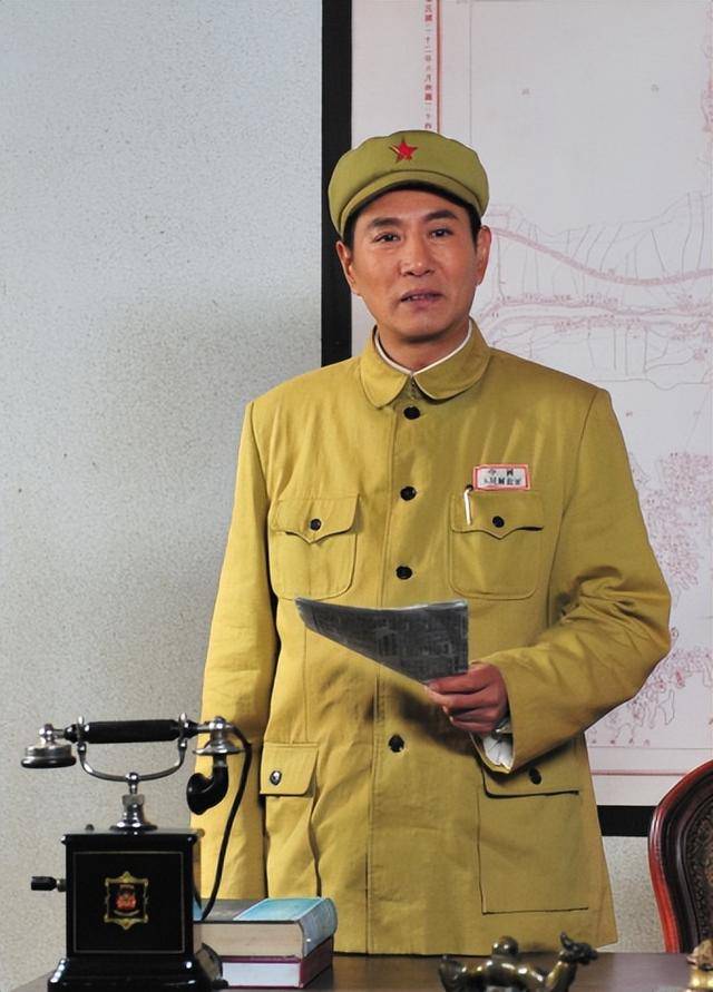 “坏人专业户”姚刚：一生无妻无子<strong></p>
<p>炒币虚拟盘</strong>，如今53岁在千万豪宅一个人住