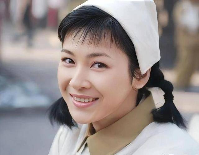 富商周旭辉<strong></p>
<p>到币虚拟币</strong>，44岁娶小12岁女星童蕾，获刑3年后，妻女过得如何？