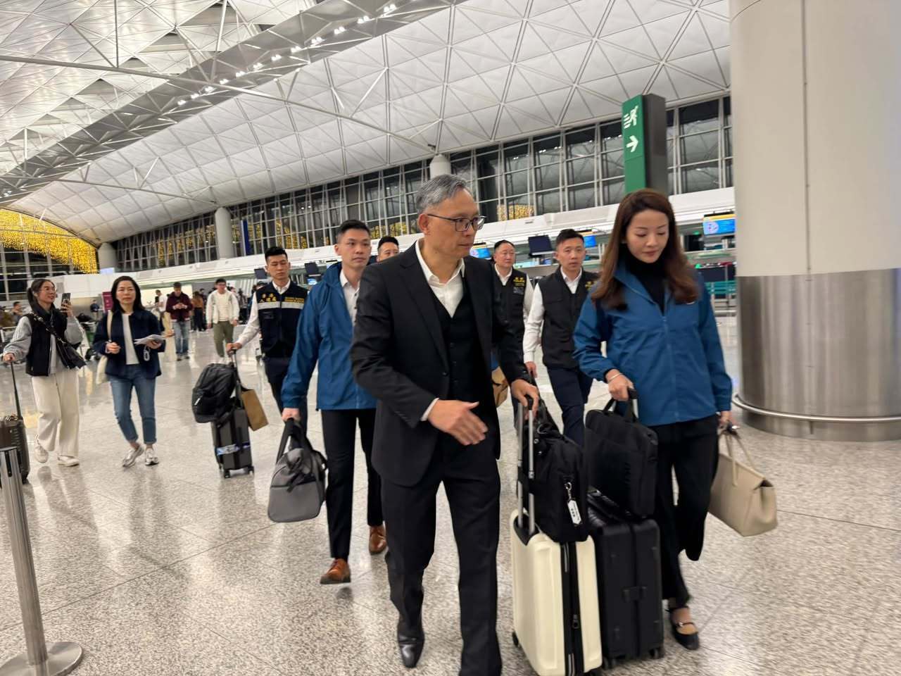 仍有12名港人被困缅甸<strong></p>
<p>sn虚拟币</strong>，香港派专责小组前往泰国跟进