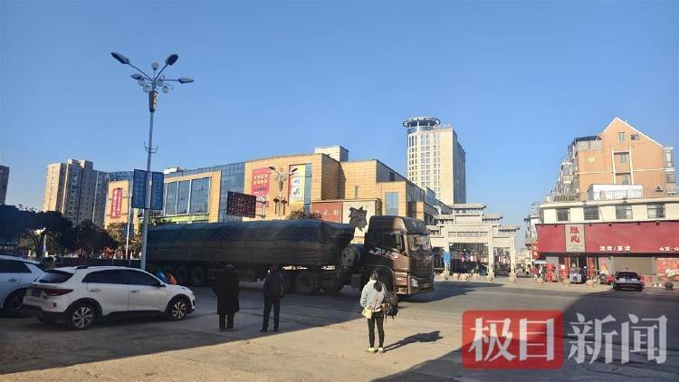 “没料到政府宁可多花钱让公路改道”<strong></p>
<p>CM虚拟币</strong>，江西“最强钉子户”独守孤房