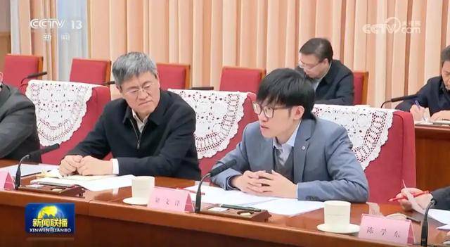 揭秘！DeepSeek创始人梁文锋实习时就被任命为部门经理<strong></p>
<p>KU虚拟币</strong>，月薪16000元