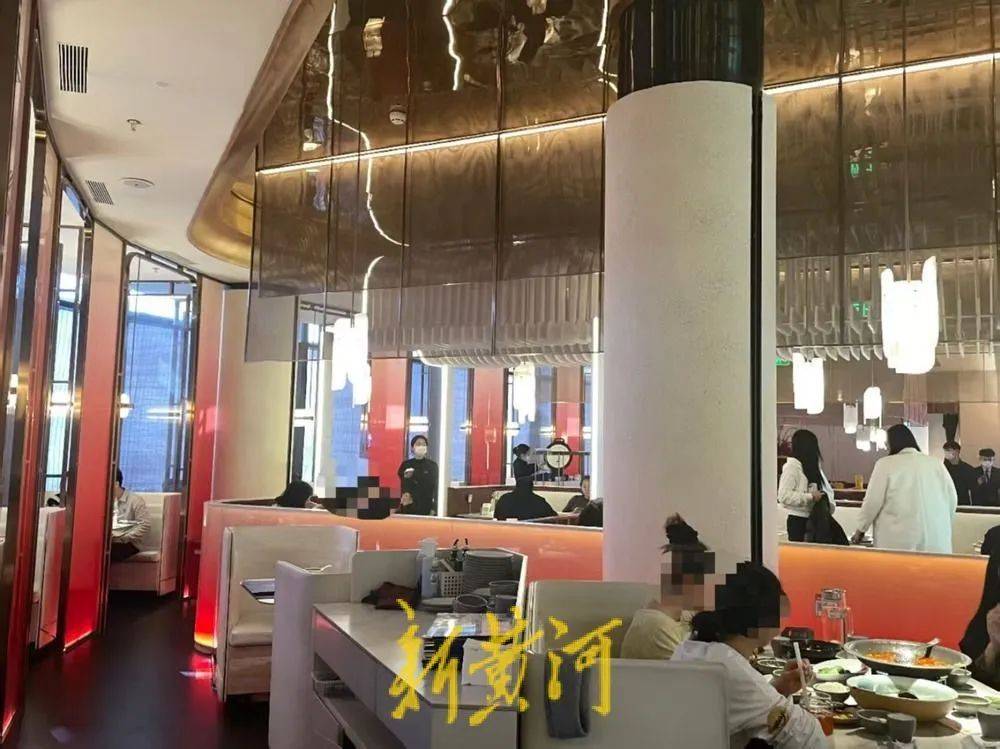 “张兰封号”风波后的麻六记：线下门店直播意外爆火<strong></p>
<p>KU虚拟币</strong>，济南店直播间当日点赞超1665万