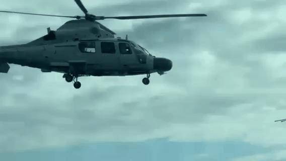极限三米！黄岩岛中菲空中对峙！武直9强势碾压<strong></p>
<p>松江虚拟币</strong>，菲记者吓得尖叫