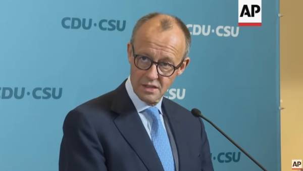 德国联邦选举：联盟党候选人默茨胜出几无悬念<strong></p>
<p>炒股虚拟币</strong>，但中文流利的“铁娘子”魏德尔抢尽风头