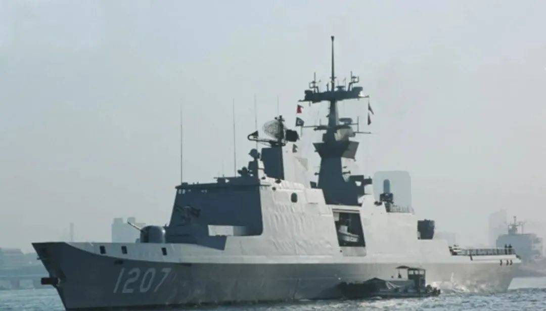 两岸军舰再次对峙<strong></p>
<p>虚拟币代刷</strong>，台军挑衅遭解放军驳斥，052D卸下主炮炮衣亮剑，台舰艇灰溜溜撤离，岛内“绿媒”气得跳脚