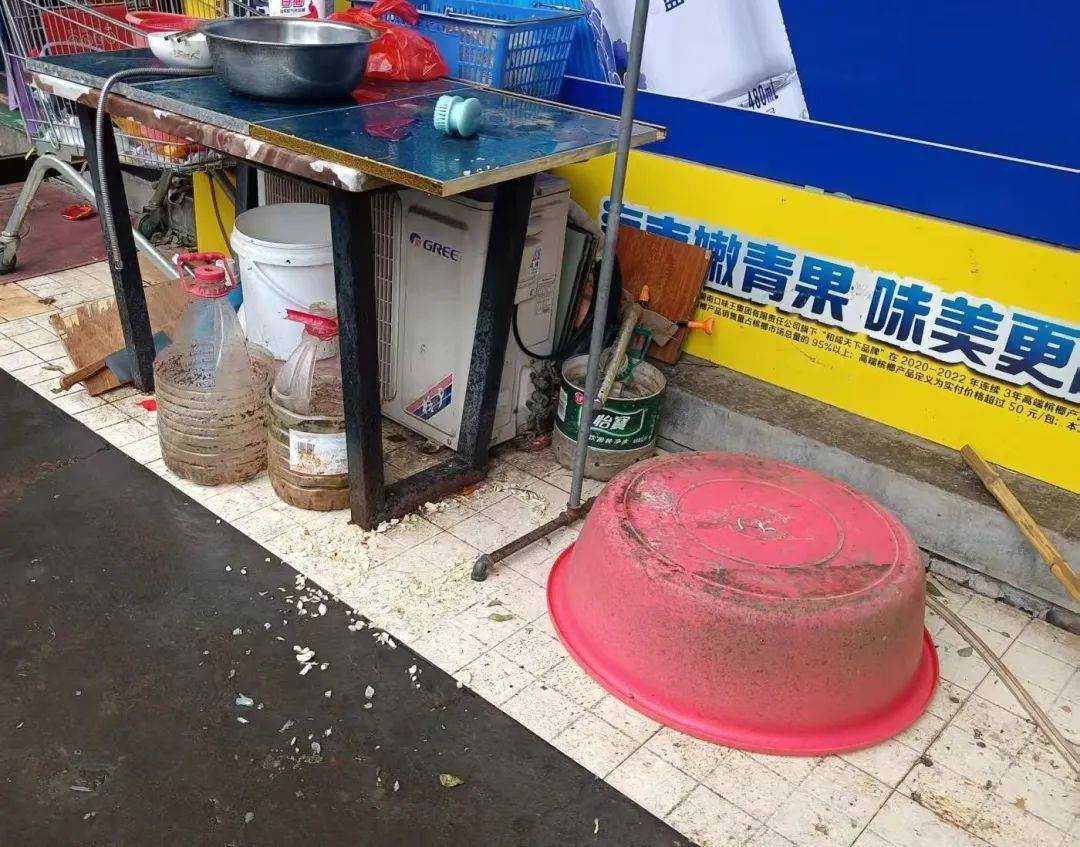 凌晨打鸣到天亮！长沙一小区超市养4只公鸡邻居难入睡<strong></p>
<p>黑客虚拟币</strong>，回应：尽快吃掉