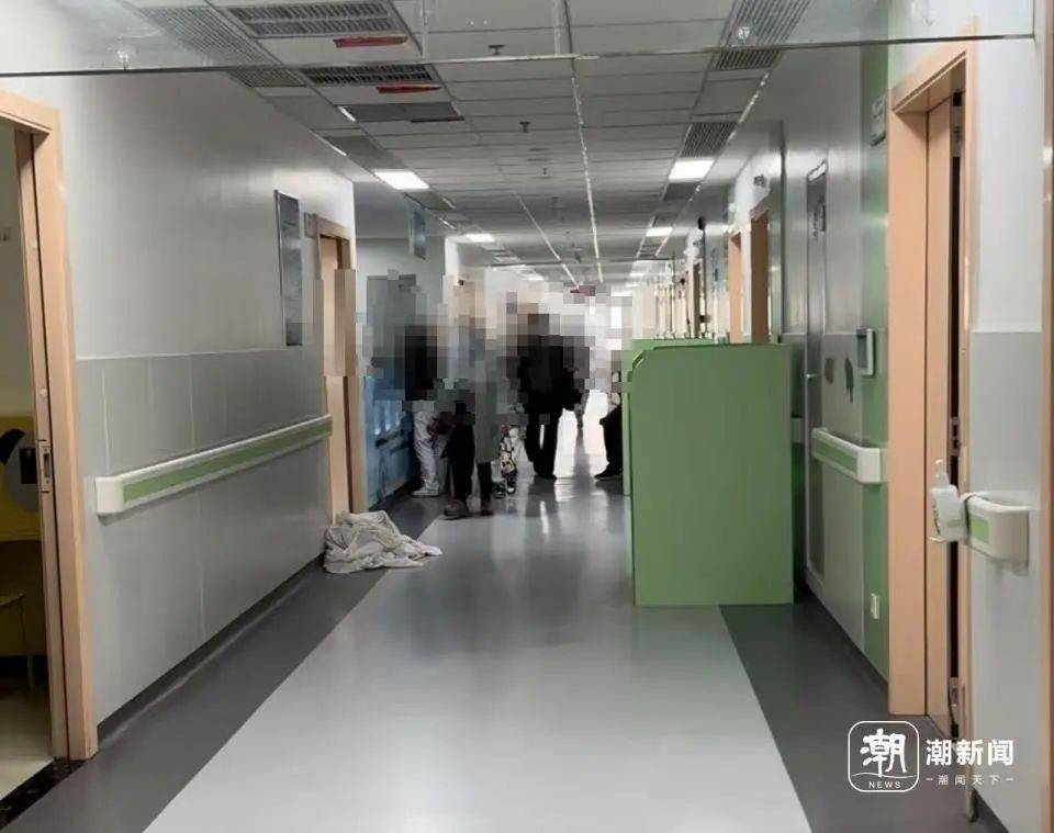 陕西一医院被曝“偷换”新生儿后续：涉事医生解聘<strong></p>
<p>大连虚拟币</strong>，护士暂停工作
