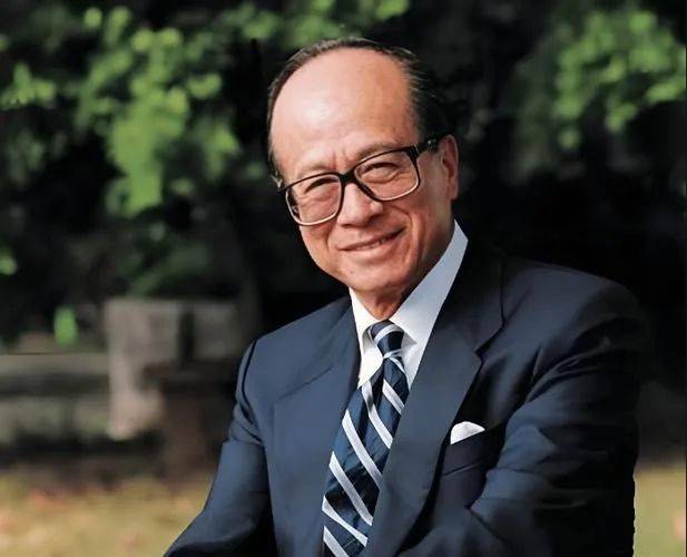好好想想你站哪边！李嘉诚妥协了<strong></p>
<p>太原虚拟币</strong>，43个港口卖给美国，官方罕见发声怒批