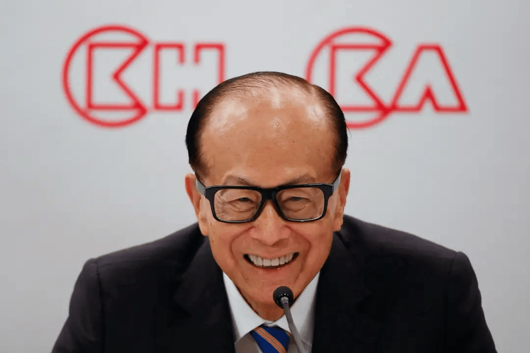李嘉诚没想到<strong></p>
<p>虚拟币配权</strong>，大局基本已定，北京专机顺利返回，港媒趁机发声