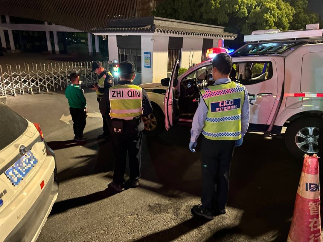12岁男孩凌晨偷开父母车上高速<strong></p>
<p>虚拟币LT</strong>，因车技太差被发现了……