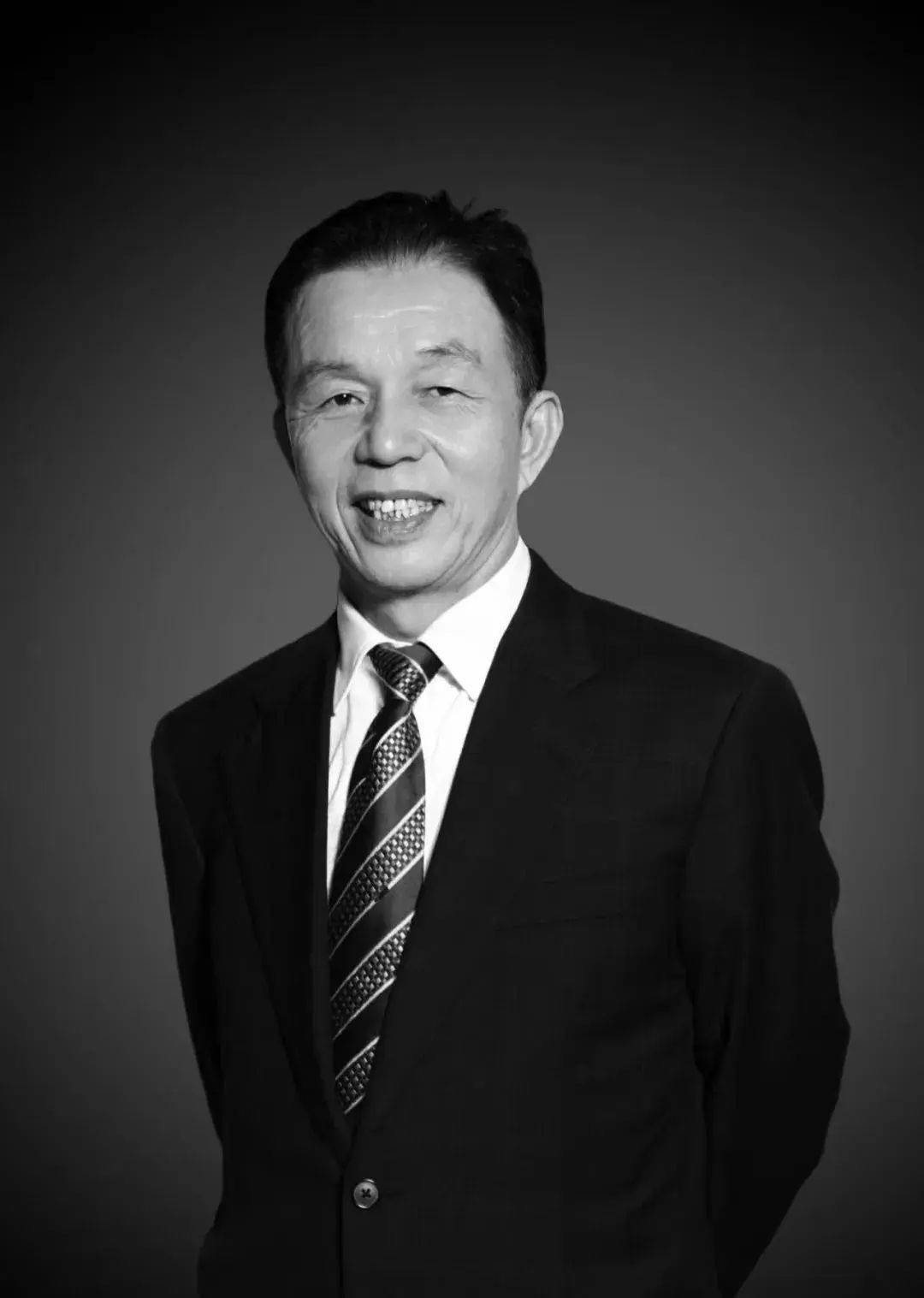 著名企业官网变黑白<strong></p>
<p>生蛋虚拟币</strong>！凌晨讣告：创始人病逝