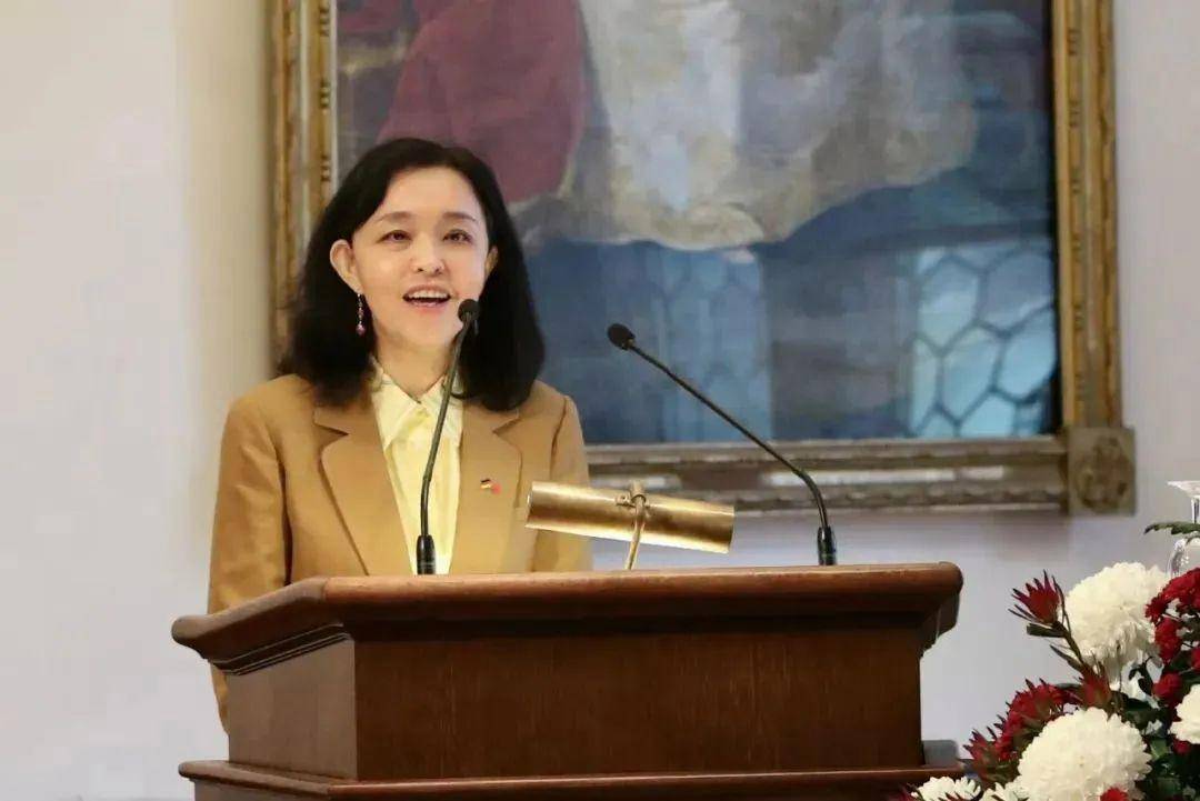 41岁升正厅的她<strong></p>
<p>生蛋虚拟币</strong>，职务调整（附简历）