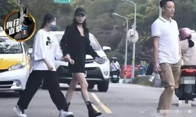 大S儿女回北京<strong></p>
<p>极域虚拟币</strong>，张兰拉着小玥儿逛街，网友夸汪小菲好帅