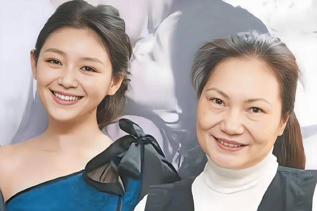 大S儿女回北京<strong></p>
<p>极域虚拟币</strong>，张兰拉着小玥儿逛街，网友夸汪小菲好帅