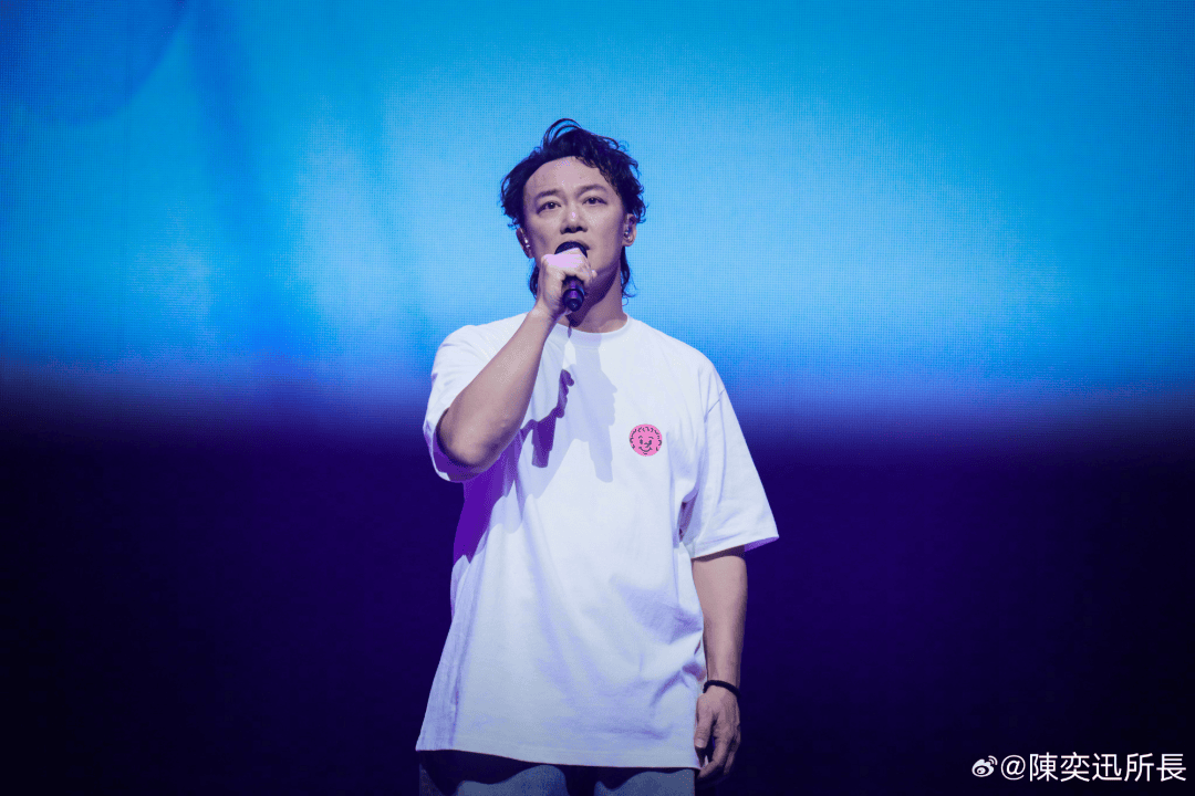 网传陈奕迅去世<strong></p>
<p>虚拟币版通</strong>，歌手叶晓粤：假新闻，已向其助手求证
