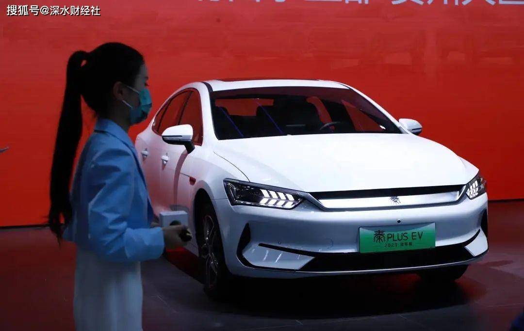 5万买一辆比亚迪<strong></p>
<p>虚拟币FN</strong>，为什么造车干不过卖奶茶？