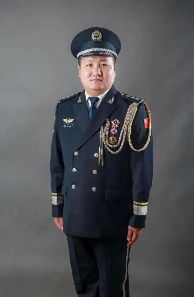 生于1989年<strong></p>
<p>虚拟币杀猪</strong>，杨旭恒递补为河南省委委员