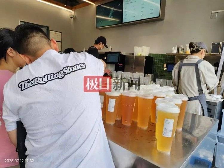 外卖大战：点20单17单免费<strong></p>
<p>各大虚拟币</strong>，骑手日赚上千不舍休息，店员累惨