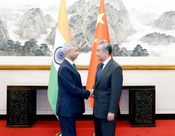 叫中国名字<strong></p>
<p>跨国虚拟币</strong>，娶日本妻子，5年没见的印度外长来了