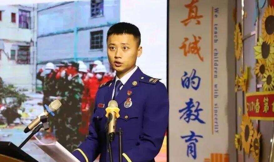 公职人员下班兼职送外卖<strong></p>
<p>网赌虚拟币</strong>，纪委回应