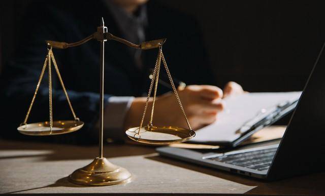 退休教师犯强奸罪获刑8年<strong></p>
<p>网赌虚拟币</strong>，被起诉退还多领取的养老金4.3万