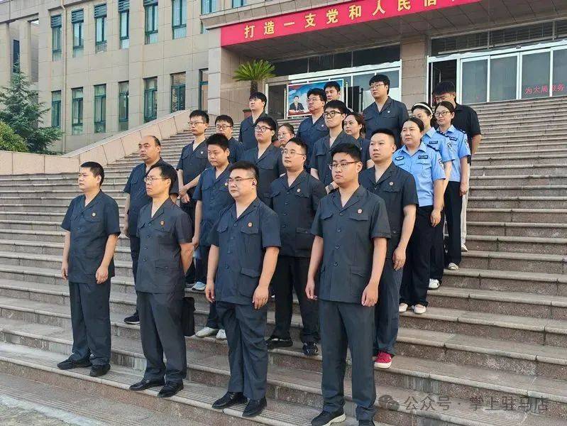 现场画面曝光！河南驻马店出动多名干警<strong></p>
<p>二道虚拟币</strong>，多人被带走！
